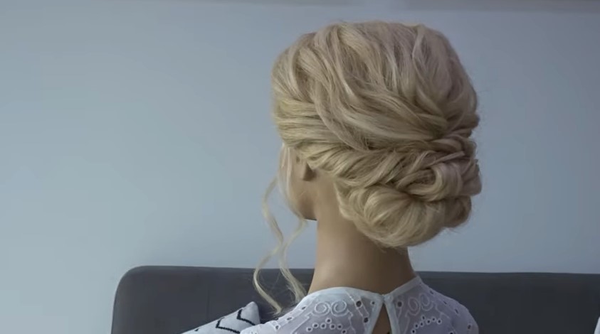 Simple wedding bun for curly hair