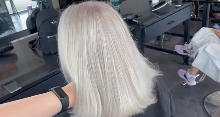 How To Hydrate Hair After Bleaching